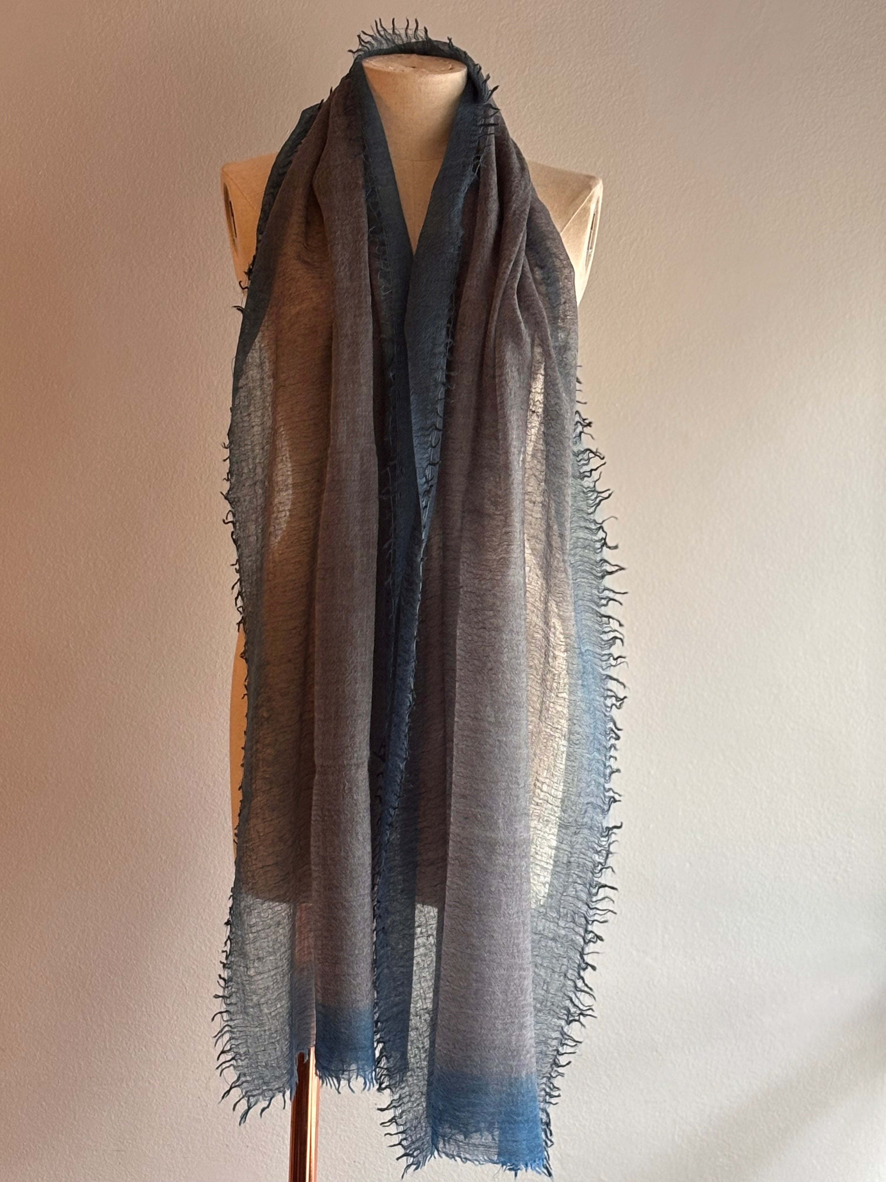 Xale GAZE CASHMERE ombré índigo