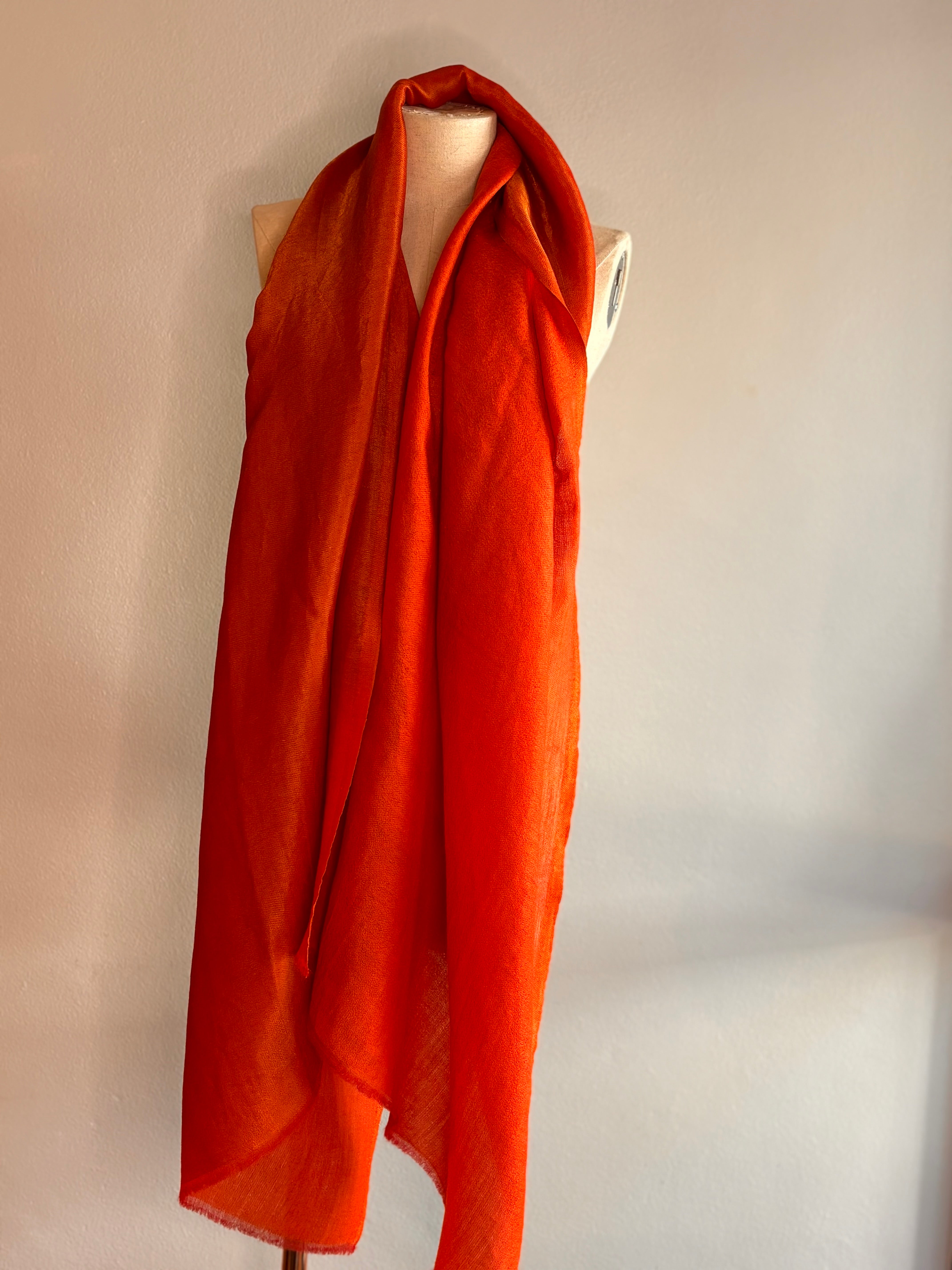 Xale ZARI laranja intenso