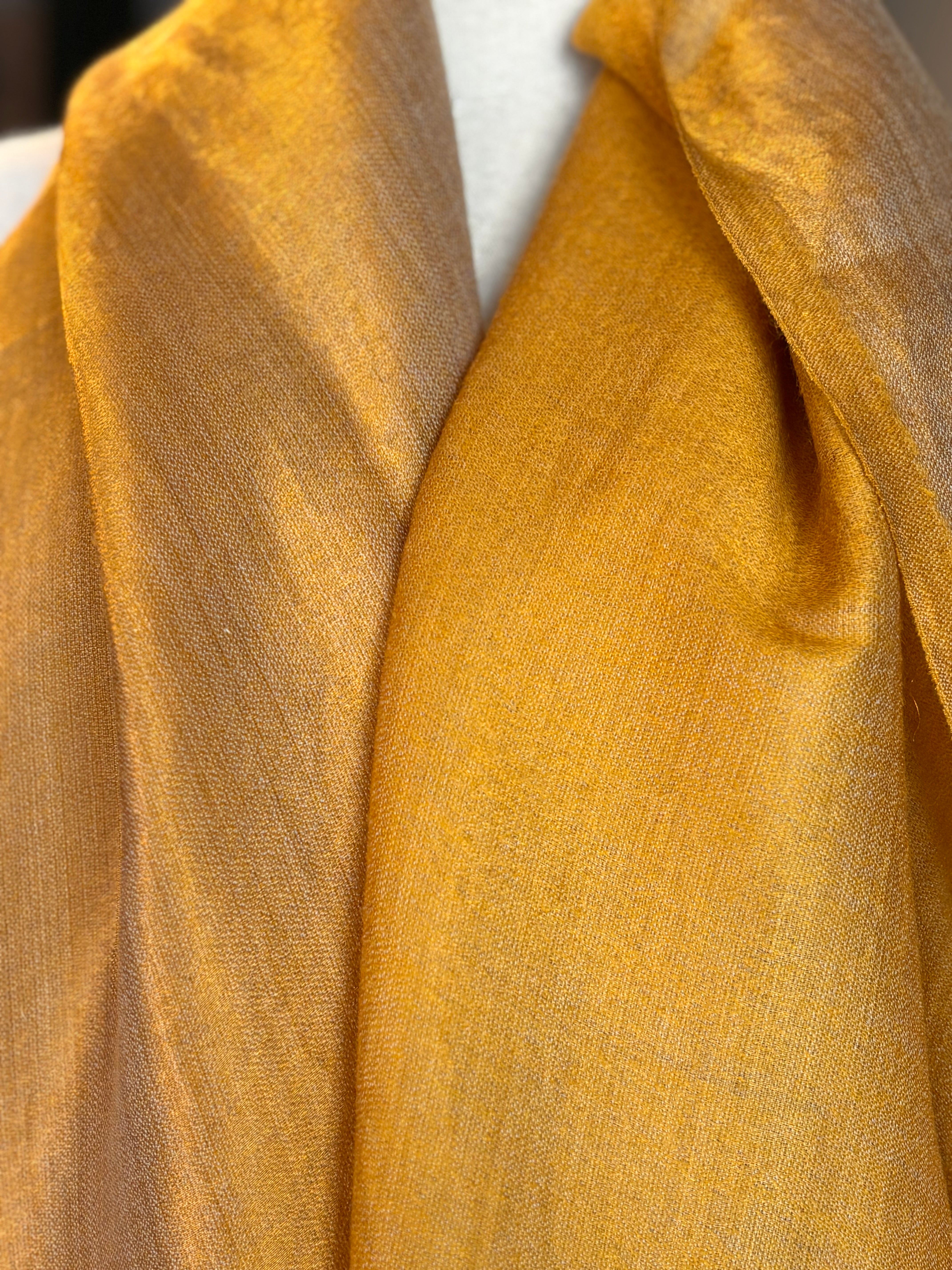 Xale ZARi amarelo dijon