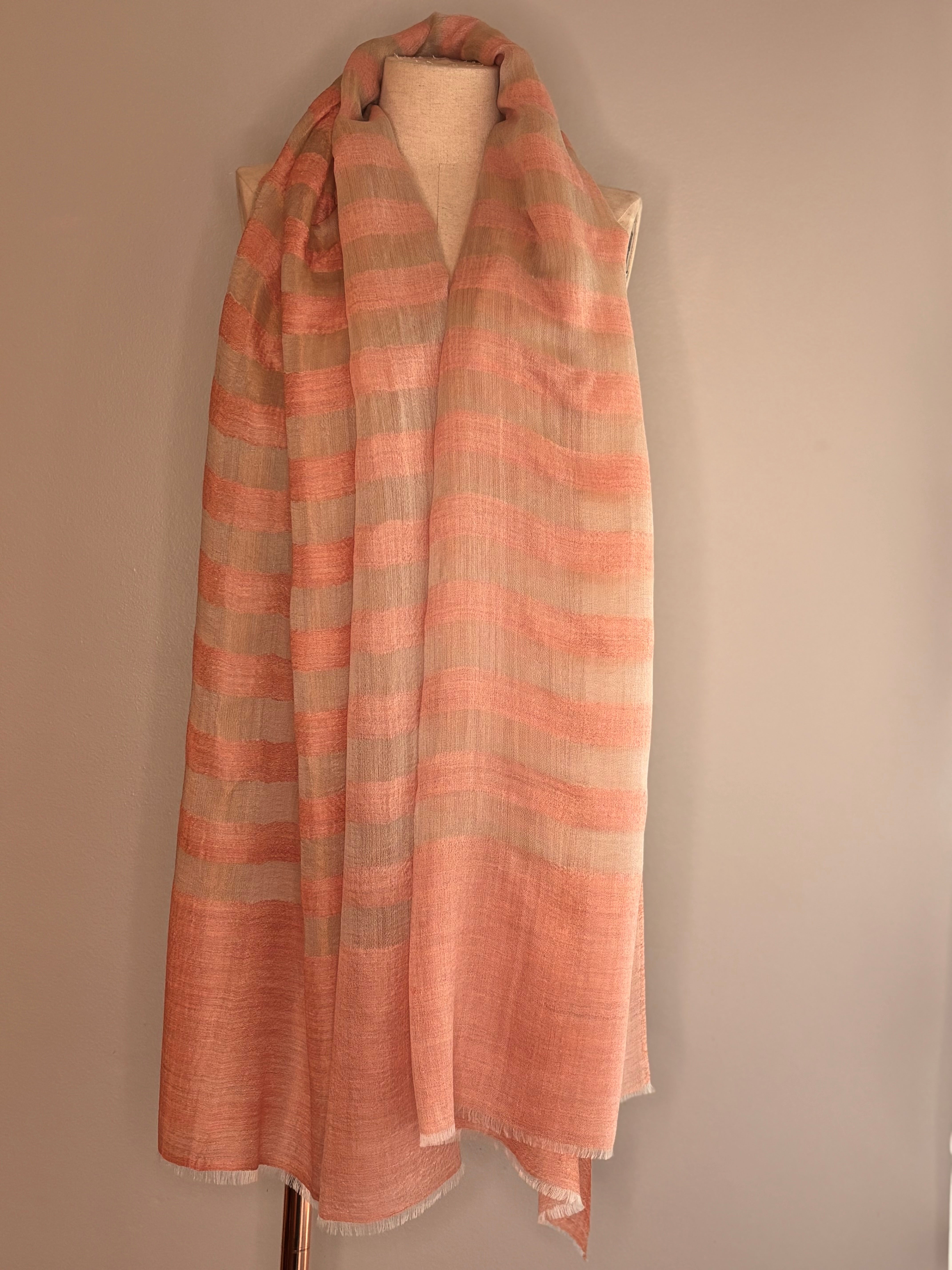 Xale ZARI STRIPES salmão / pérola