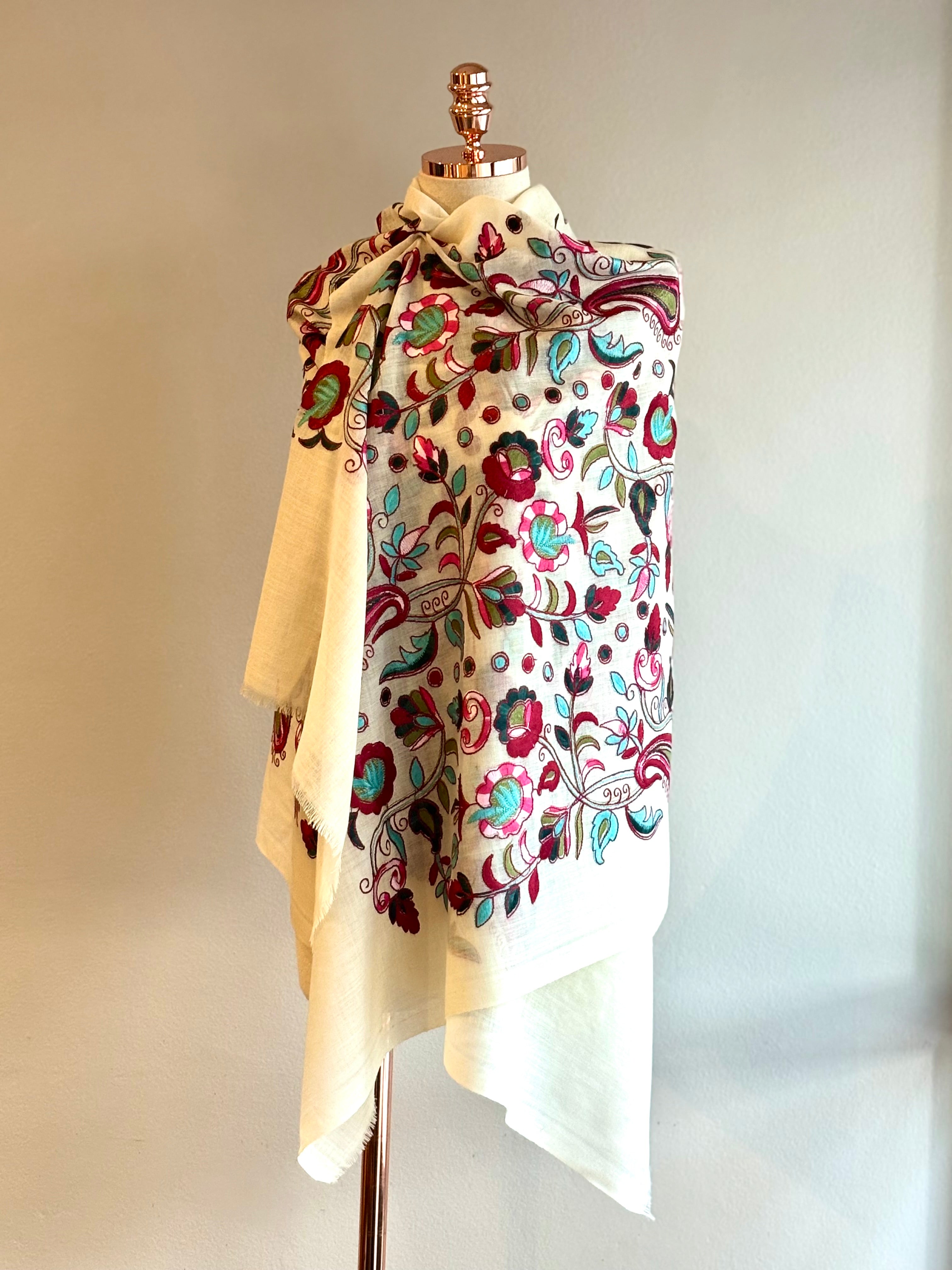 Xale Merino Bordado BOHO off