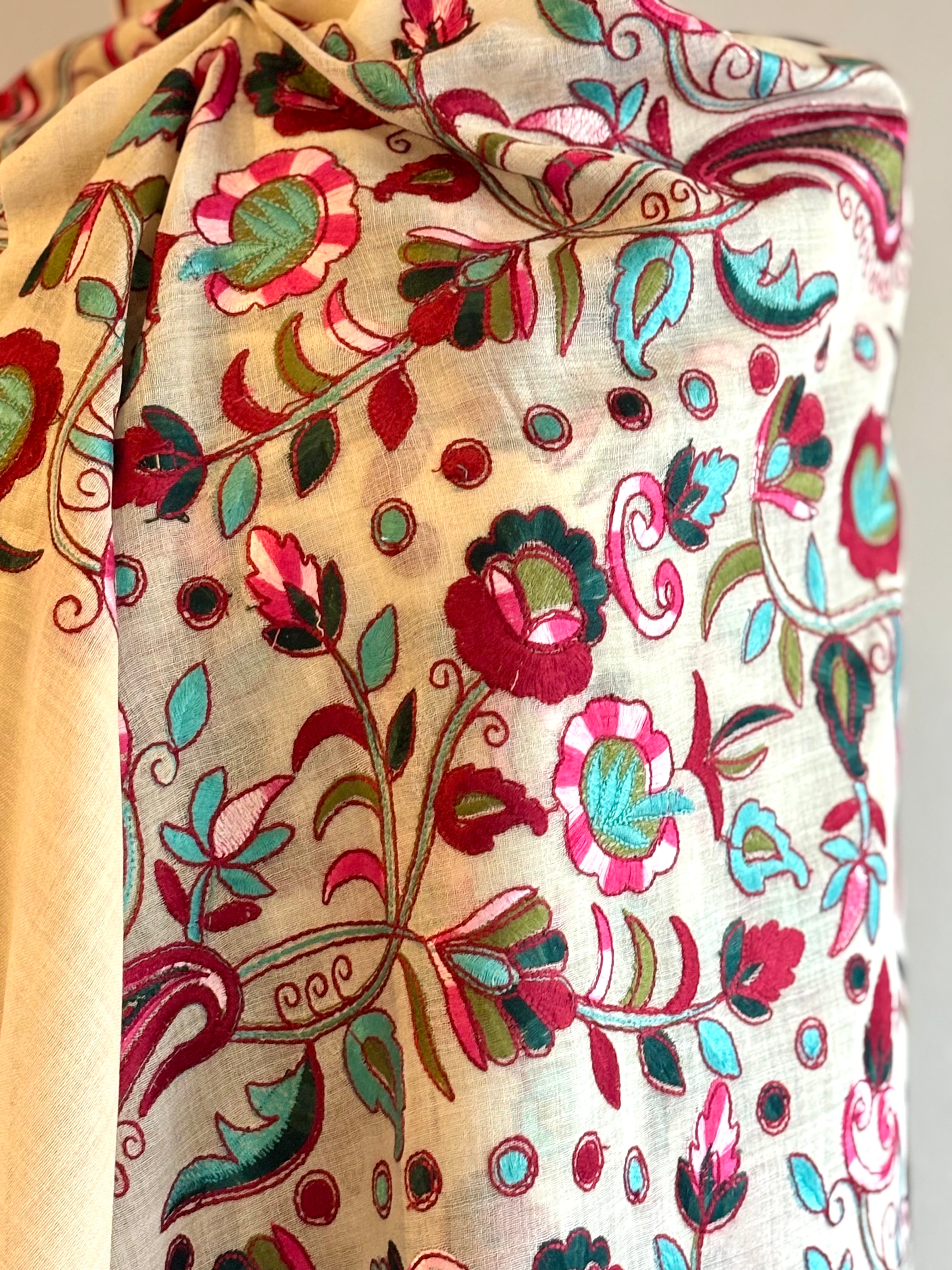 Xale Merino Bordado BOHO off