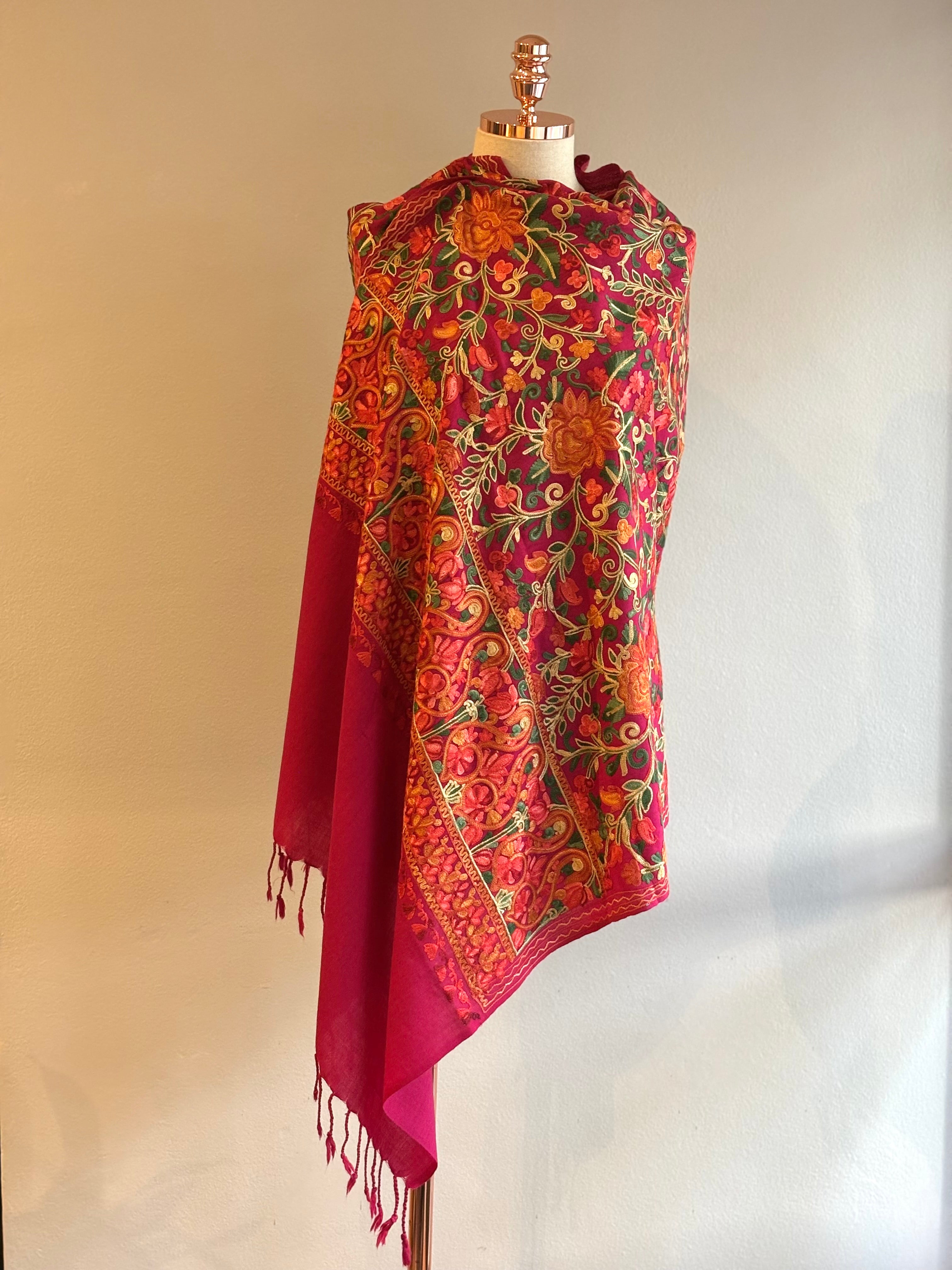 Xale AARI Floral cereja