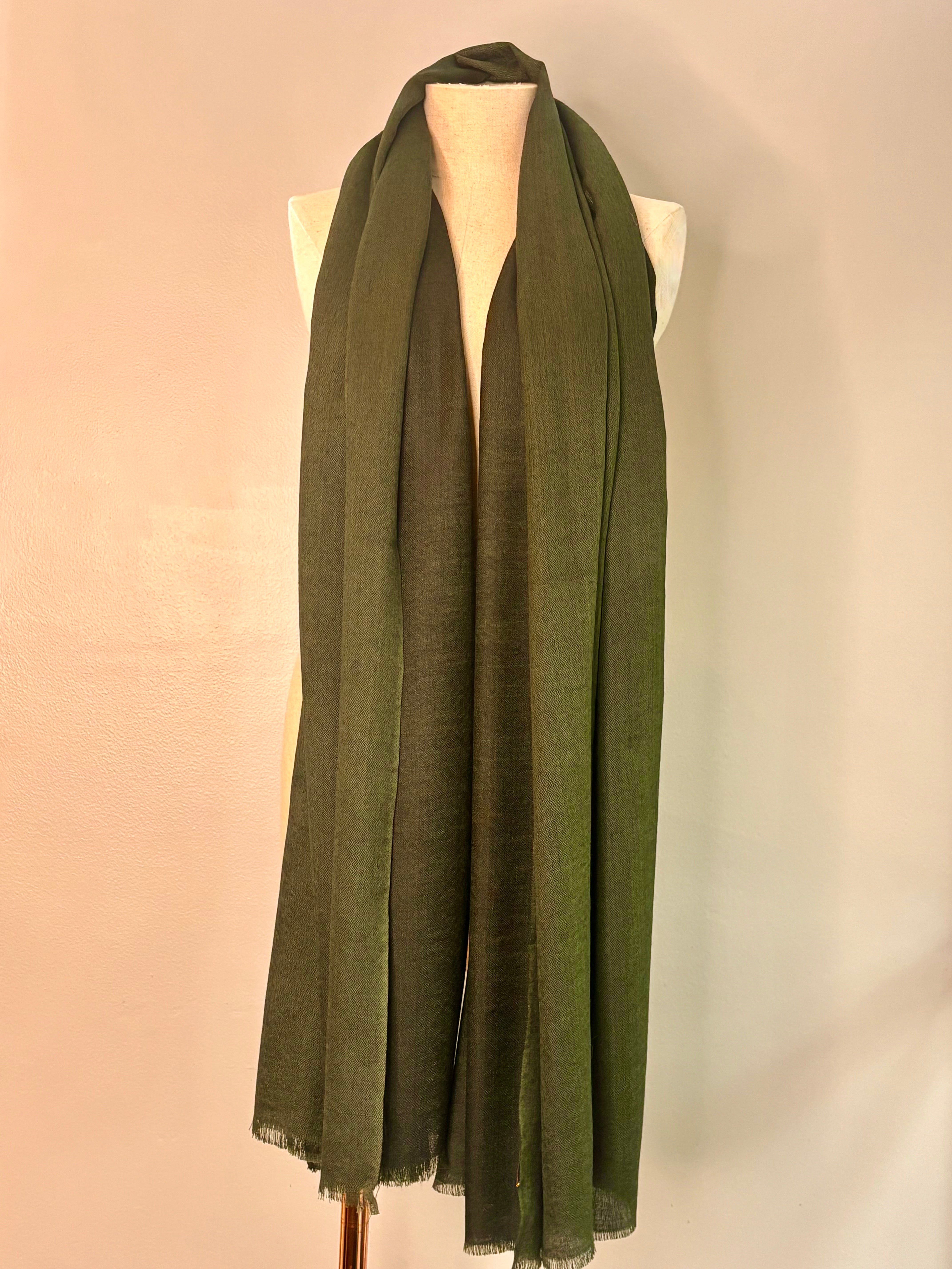Xale SEDA/LÃ REVERSE MAXI verde militar
