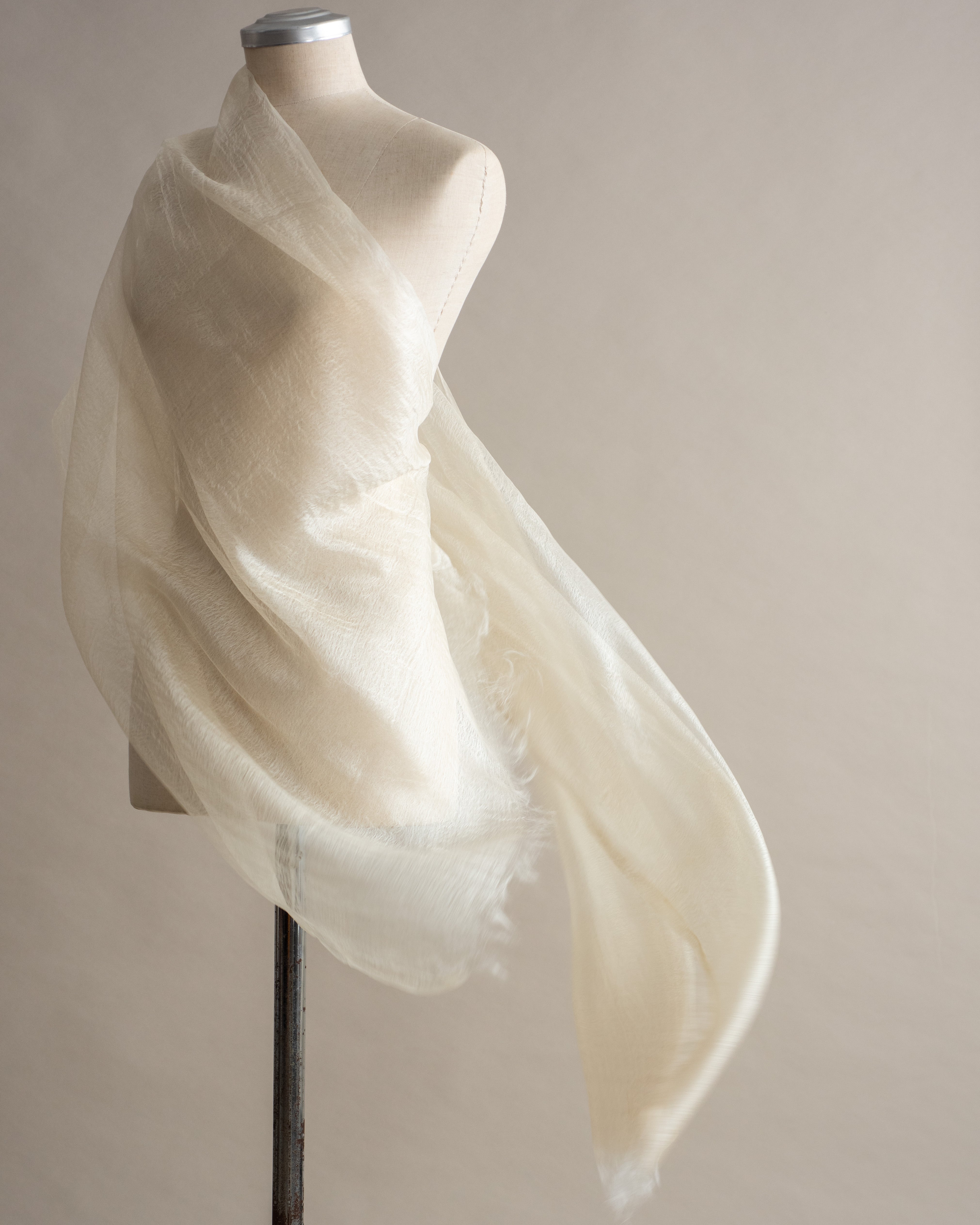 Xale GAZE SEDA cor natural